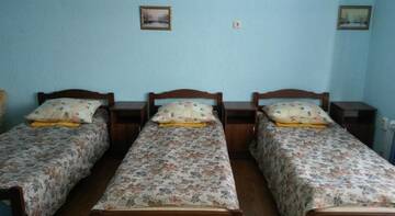 Фото номера Четырехместный номер Гостиница Гостевой дом Апрельский г. Адлер 13