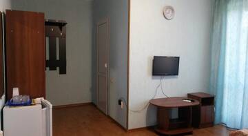 Фото номера Трехместный номер Гостиница Гостевой дом Апрельский г. Адлер 11