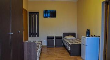 Фото номера Трехместный номер комфорт Гостевой дом Наш Дом г. Адлер 2