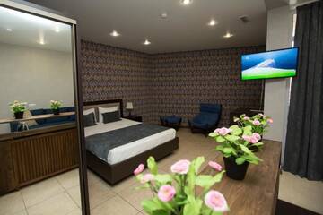 Фото номера Четырехместный номер Делюкс Гостиница Sport hotel Vitamin г. Адлер 2