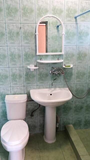 Фото номера Двухместный номер Делюкс с 1 кроватью и дополнительной кроватью Гостиница Антади г. Адлер 9