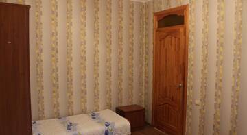 Фото номера Трехместный номер с общей ванной комнатой Гостиница Guest House Sarissa г. Адлер 11