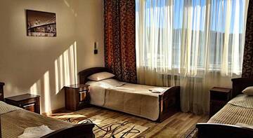 Фото номера Трехместный номер Гостевой дом Азари г. Адлер 2