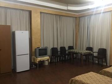 Фото номера Семейный номер Гостиница Гостевой Дом Юг г. Адлер 7