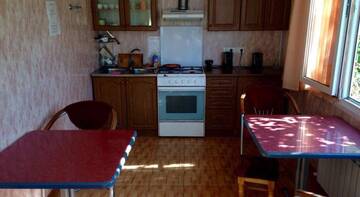 Фото номера Люкс с балконом Гостиница Guest house on Demokraticheskaya 62a г. Адлер 3