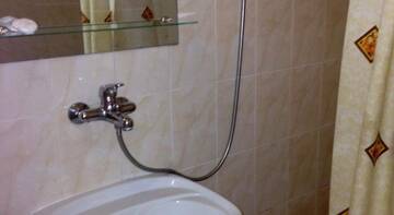 Фото номера Люкс с балконом Гостиница Guest house on Demokraticheskaya 62a г. Адлер 4