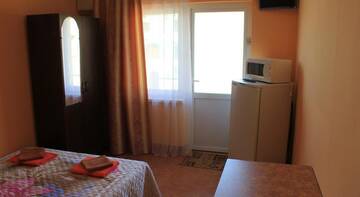 Фото номера Двухместный номер с 2 отдельными кроватями Гостиница Guest House Omichka г. Адлер 2