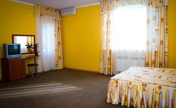 Фото номера Номер &quot;Стандарт&quot; Гостиница Marina Hotel г. Адлер 7