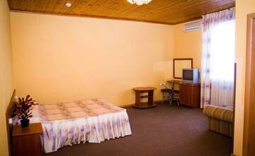 Фото номера Номер &quot;Стандарт&quot; Гостиница Marina Hotel г. Адлер 17