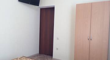 Фото номера Двухместный номер с 2 отдельными кроватями и общей ванной комнатой Гостиница Гостевой дом «Анита» г. Адлер 4