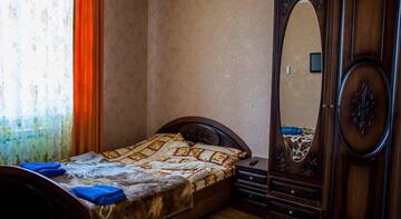 Фото номера Трехместный номер с видом на горы Гостиница Лукоморье г. Адлер 3
