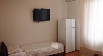 Фото номера Классический трехместный номер Гостевой дом Inn Olympic 500 г. Адлер 9