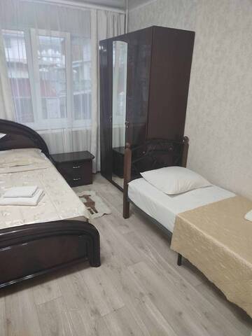 Фото номера Трехместный номер Полулюкс Гостиница Гостевой Дом Лазурный Бриз г. Адлер 11