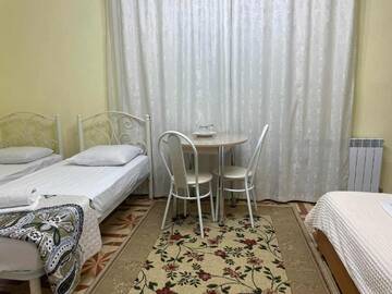 Фото номера 4-х местный номер первый этаж. Гостиница Гостевой Дом Лазурный Бриз г. Адлер 2