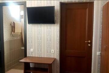Фото номера Стандартный 3х местный номер Гостевой дом на Свердлова г. Адлер 5