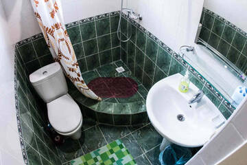 Фото номера Стандарт 3-местный большой Гостевой дом SV-Hotel г. Адлер 6