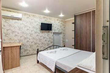 Фото номера Апартаменты  Гостевой дом Гостевой дом Буржуазия г. Адлер 6