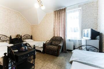 Фото номера Трехместный номер Гостевой дом У Прибоя г. Адлер 9