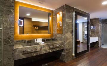Фото номера Президентский люкс Гостиница Radisson Blu Resort &amp; Congress Centre 5* г. Адлер 12