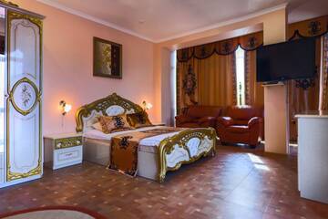Фото номера Полулюкс Гостиница SM Royal Hotel г. Адлер 2