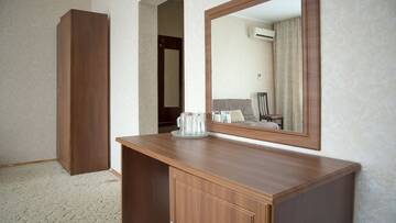 Фото номера Двухместный номер Гостиница Izvestiya Health Resort г. Адлер 9