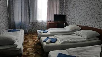 Фото номера Четырехместный номер с балконом Гостевой дом Пурпурный замок г. Адлер 2